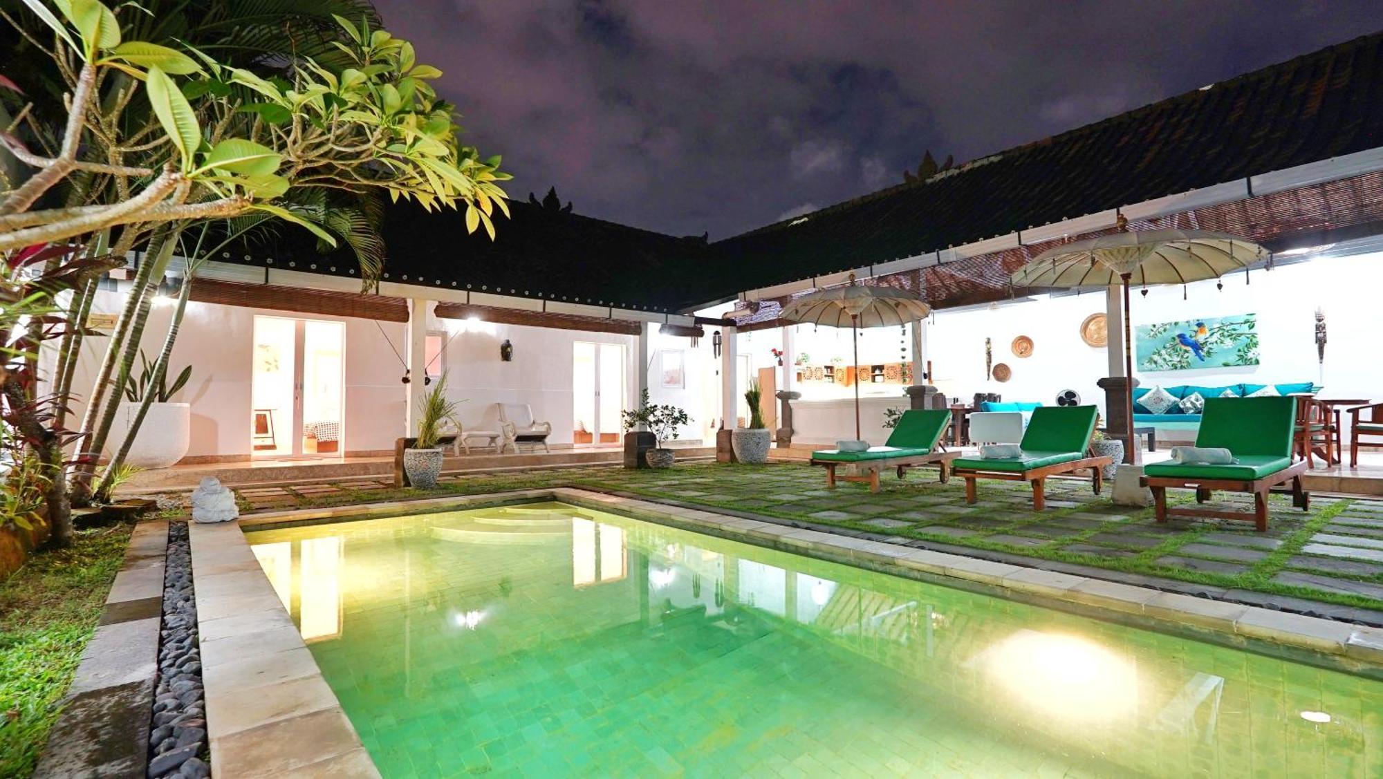 Villa Te Kawau Seminyak  Bagian luar foto